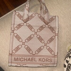 Michael Kors purse